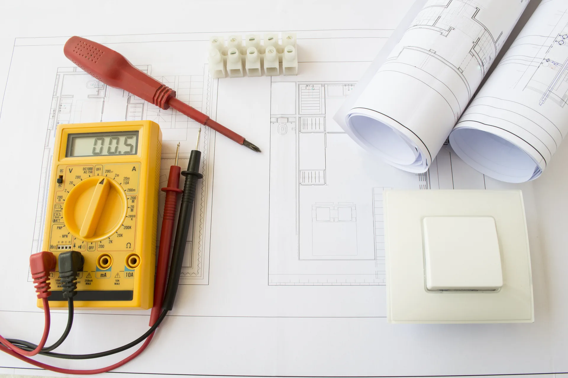 Commercial electrical infrastructure planning and testing