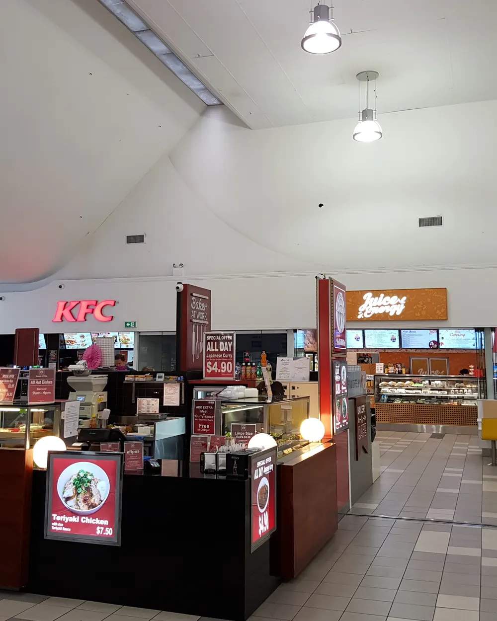 Food court electrical and lighting infrastructure